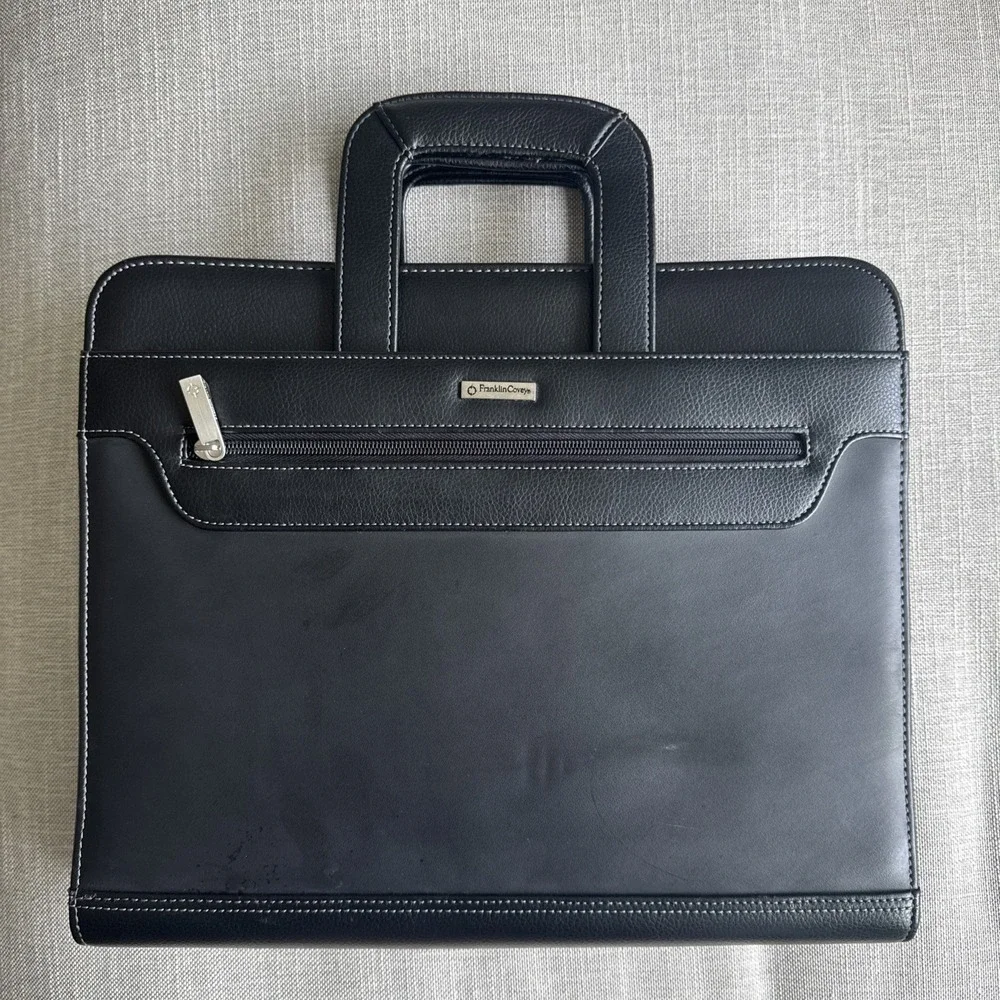 Franklin Covey Black Planner 3 Ring Binder Organizer Handles Leather Calculator